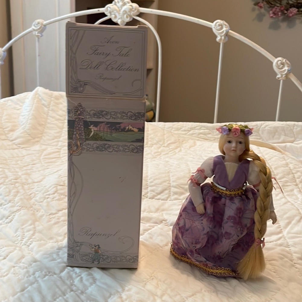 Avon Porcelain Doll Vintage Vintage 1980s